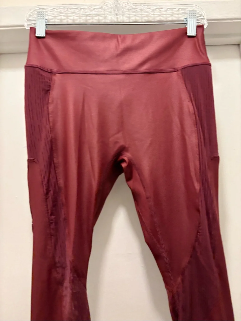 FABLETICS Women's Motion365+ Contour High-Waisted Legging Size Medium Everyday